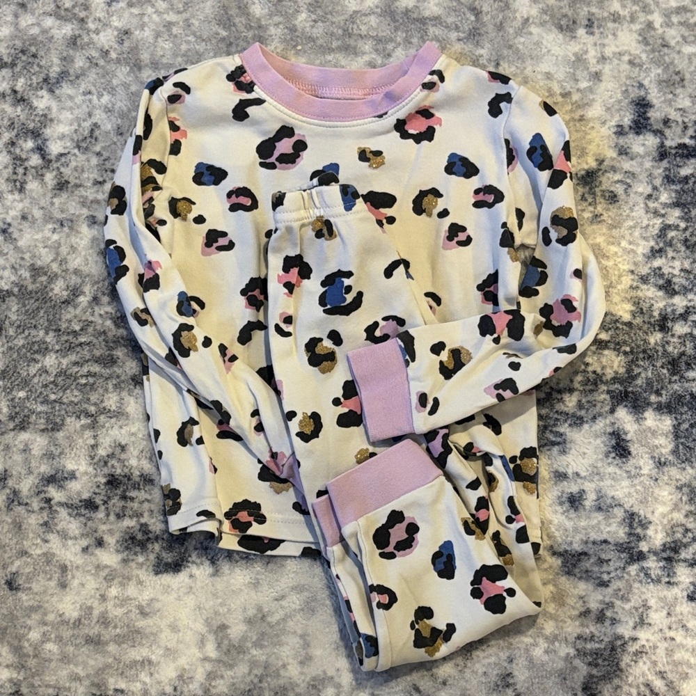 Tucker + Tate Leopard Print Pajama Set - Cream and Pink